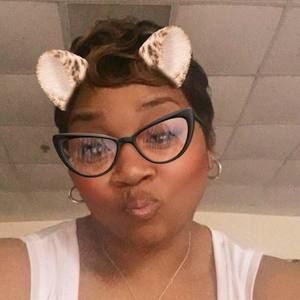 Meet your Posher, Shelly